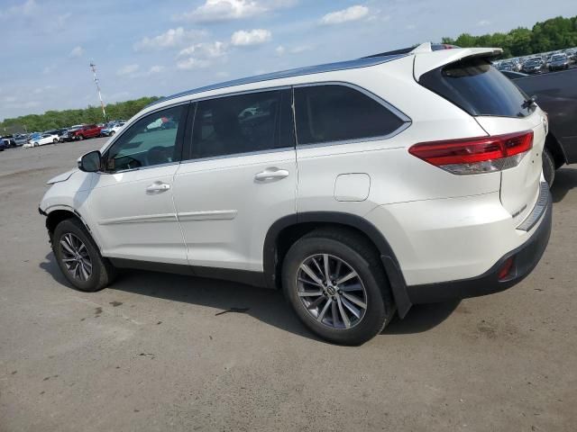 2019 Toyota Highlander SE