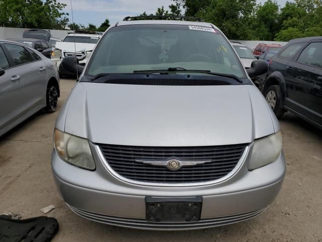 2003 Chrysler Town & Country LX