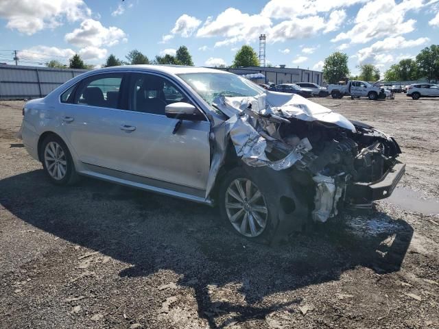 2013 Volkswagen Passat SEL