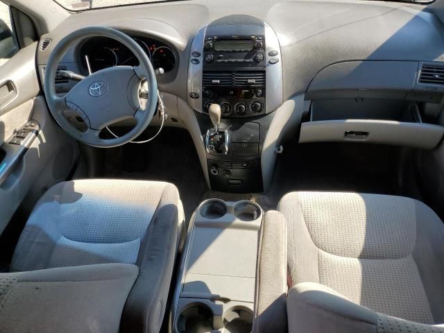 2010 Toyota Sienna CE