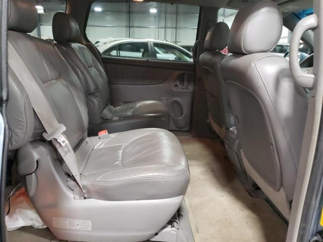 2006 Toyota Sienna XLE