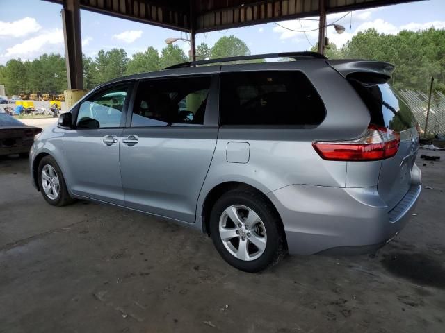 2015 Toyota Sienna LE