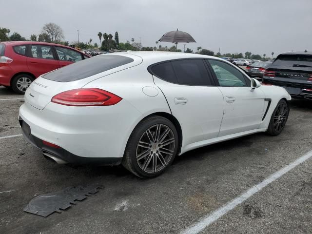 2015 Porsche Panamera 2