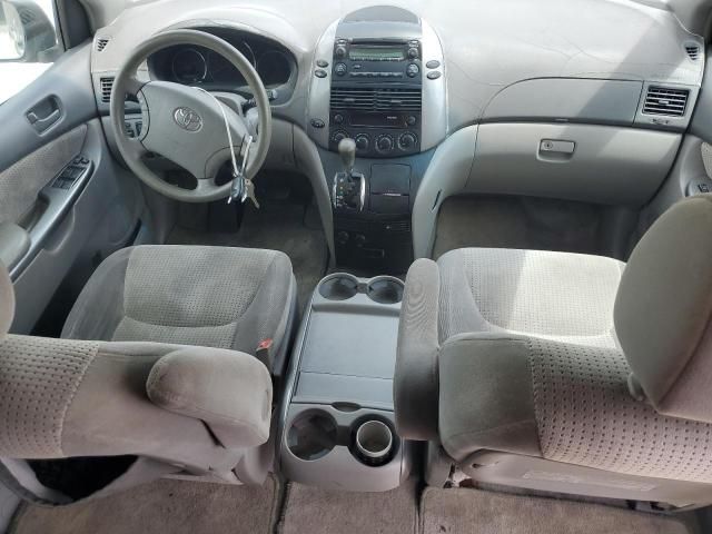 2007 Toyota Sienna CE