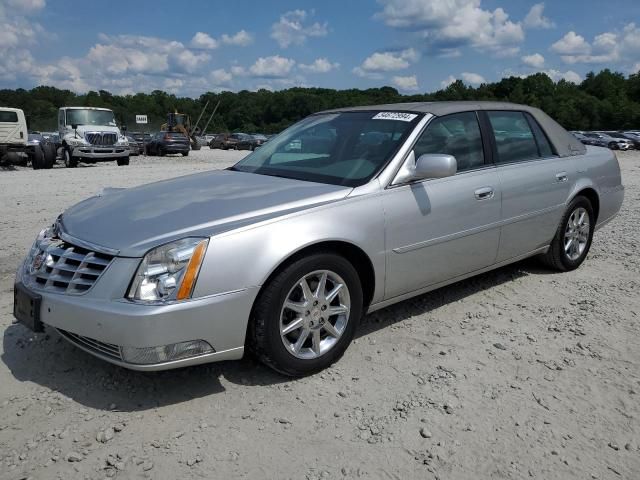 2011 Cadillac DTS Luxury Collection