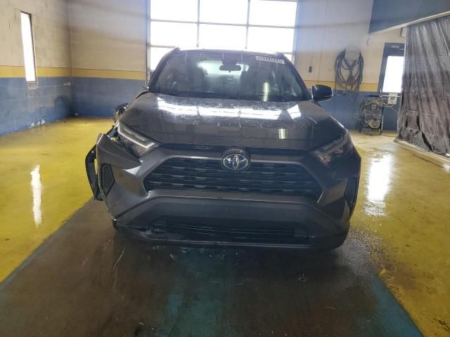 2022 Toyota Rav4 XLE