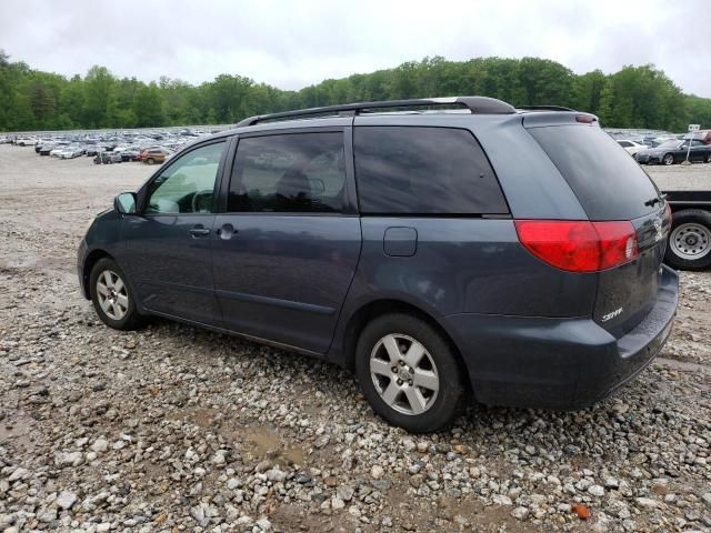 2009 Toyota Sienna XLE