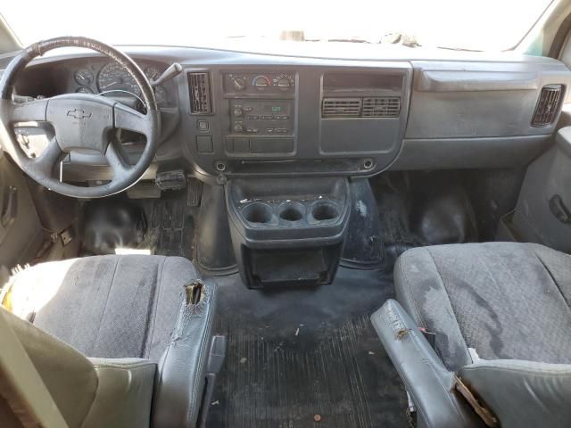 2003 Chevrolet Express G2500