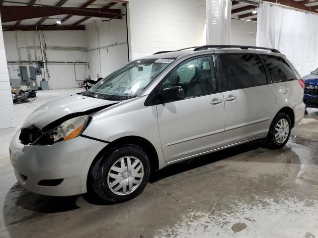 2006 Toyota Sienna CE