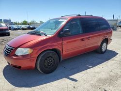 Salvage cars for sale at Des Moines, IA auction: 2005 Chrysler Town & Country LX