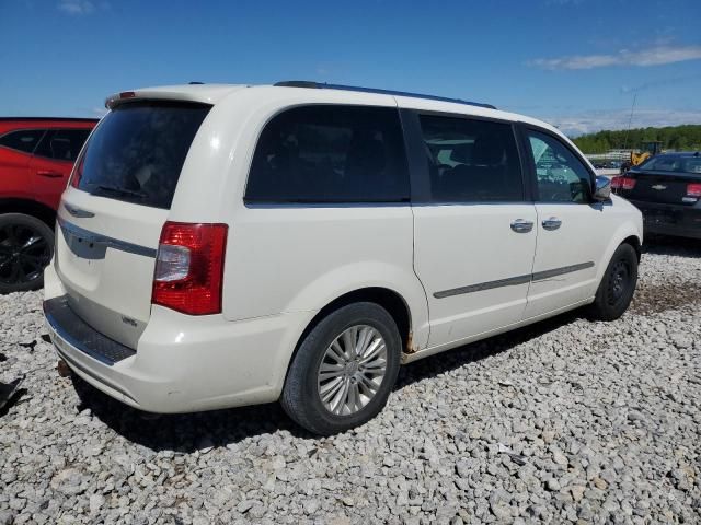 2012 Chrysler Town & Country Limited