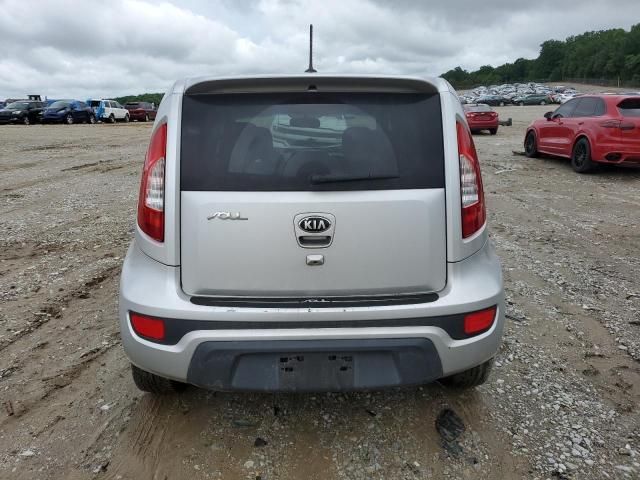 2013 KIA Soul +