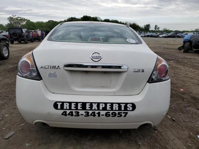 2010 Nissan Altima Base