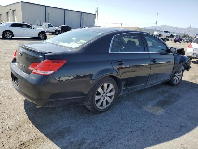 2005 Toyota Avalon XL