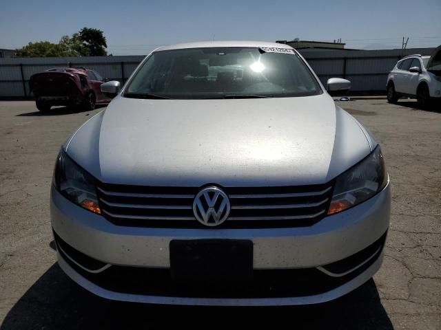 2013 Volkswagen Passat SE