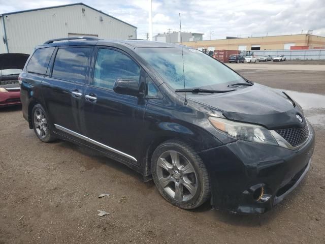 2013 Toyota Sienna Sport