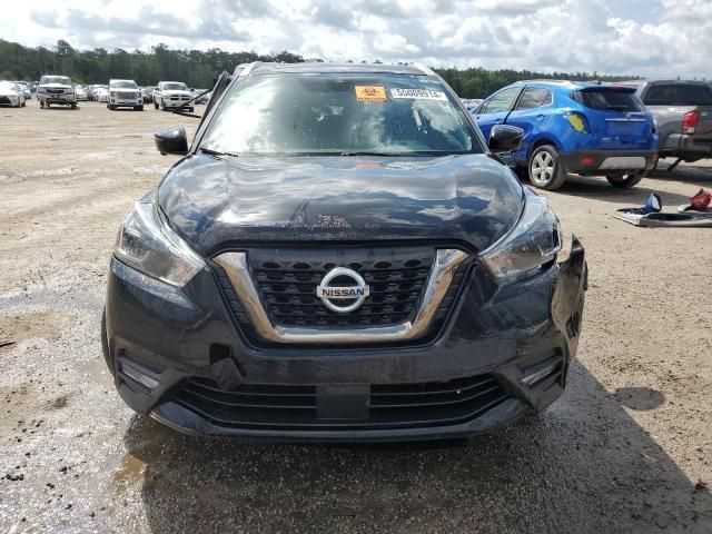 2020 Nissan Kicks SR