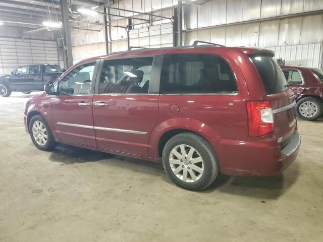 2016 Chrysler Town & Country Touring