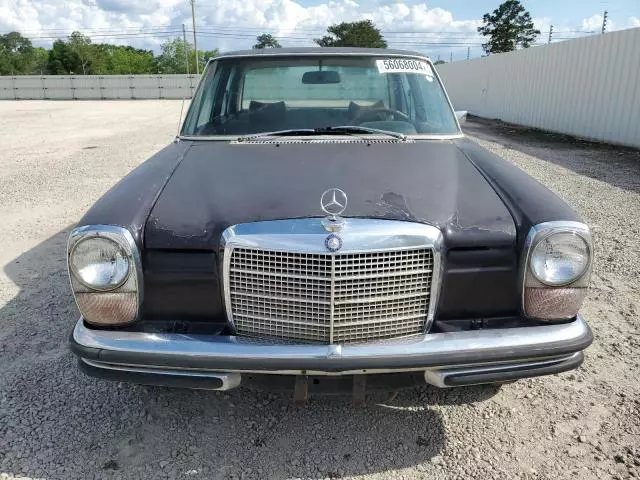 1971 Mercedes-Benz 250