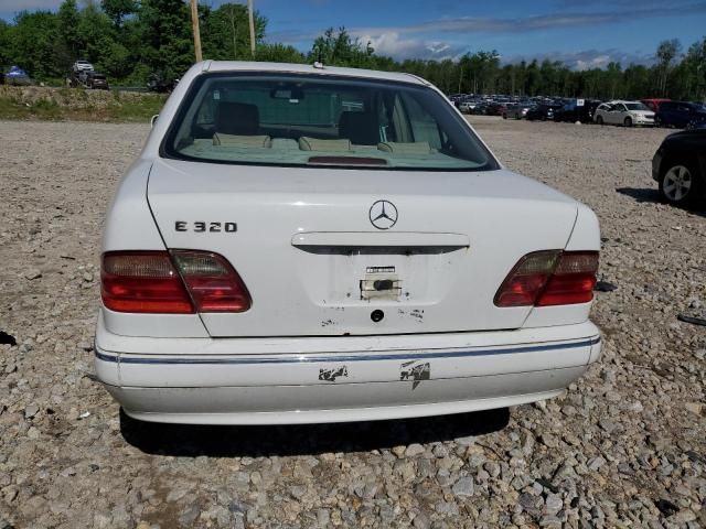 2001 Mercedes-Benz E 320