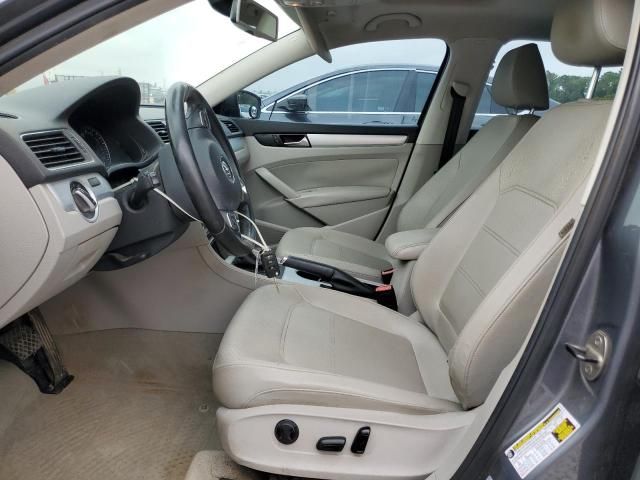 2013 Volkswagen Passat SE