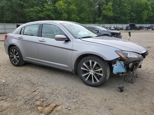 2014 Chrysler 200 Touring