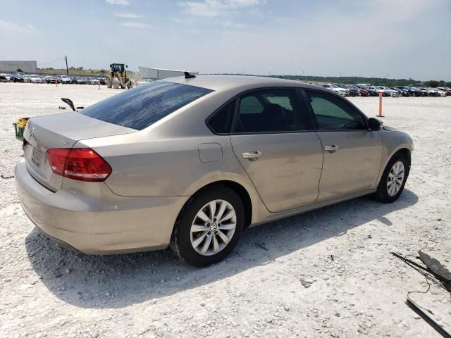 2015 Volkswagen Passat S