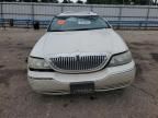 2005 Lincoln Town Car Signature Limited