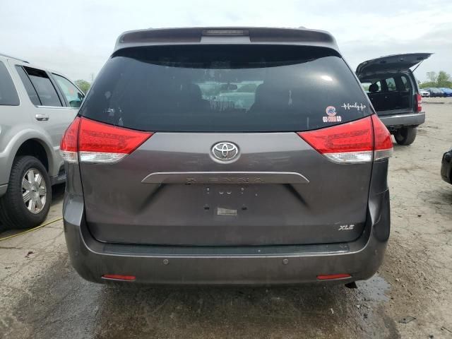 2012 Toyota Sienna XLE