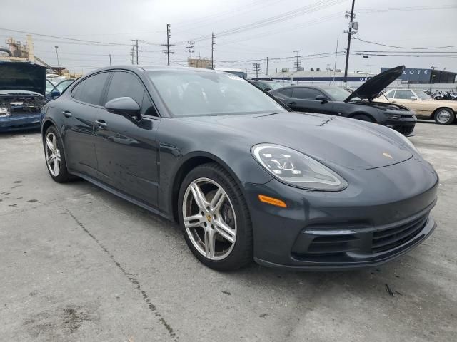 2018 Porsche Panamera 4