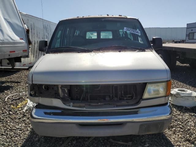 2003 Ford Econoline E350 Super Duty Wagon