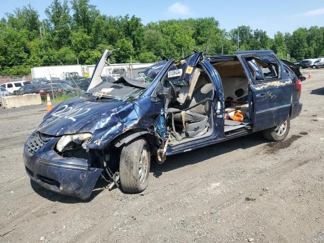 2005 Chrysler Town & Country Touring