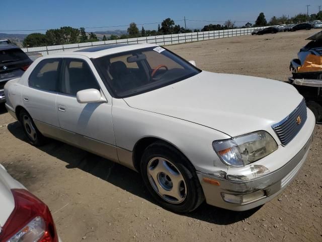 1999 Lexus LS 400