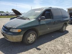 Salvage cars for sale from Copart Eugene, OR: 1996 Dodge Grand Caravan SE