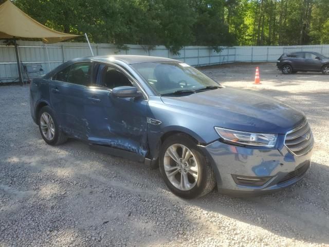 2018 Ford Taurus SEL