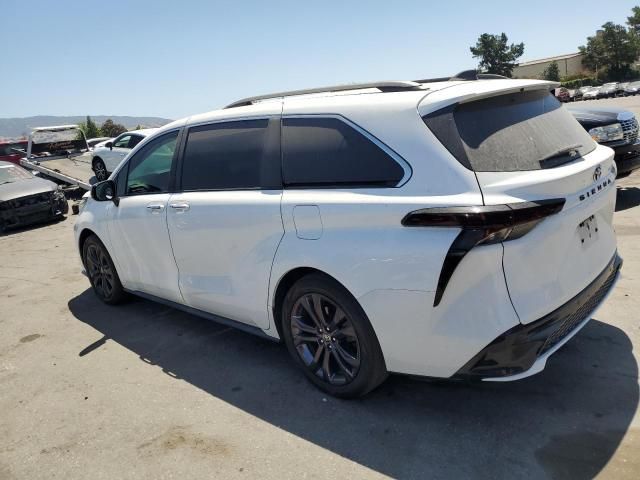 2021 Toyota Sienna XSE