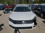 2016 Volkswagen Passat SE