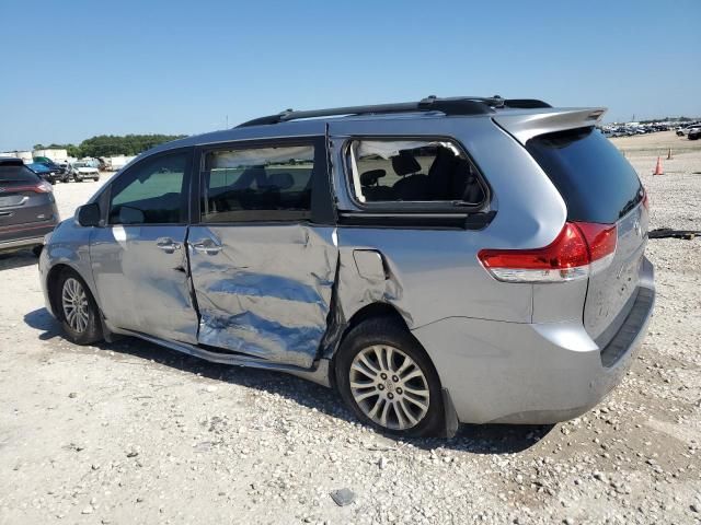 2012 Toyota Sienna XLE