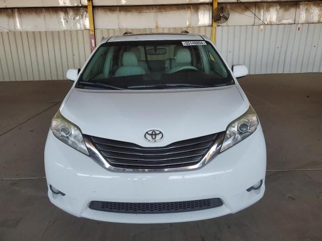 2013 Toyota Sienna XLE