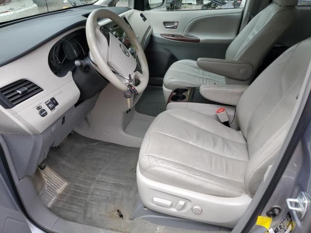 2012 Toyota Sienna XLE