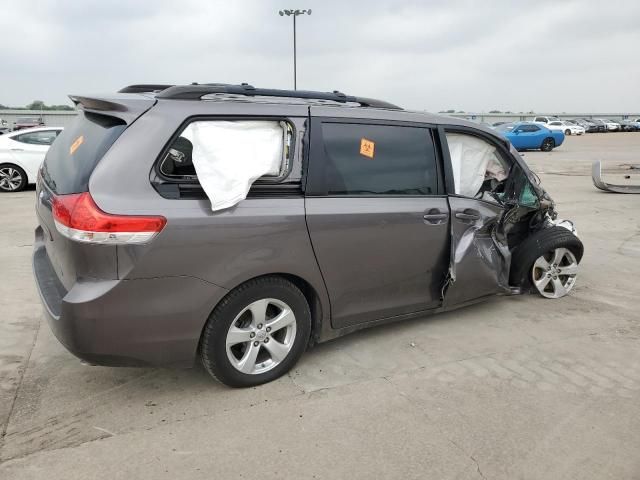 2014 Toyota Sienna LE