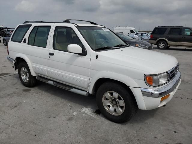 1999 Nissan Pathfinder XE