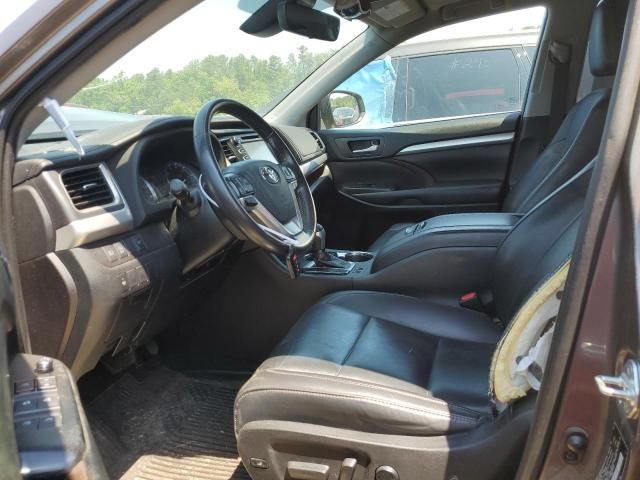 2019 Toyota Highlander SE