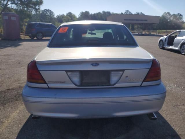 2003 Ford Crown Victoria LX