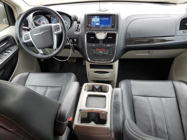 2012 Chrysler Town & Country Touring