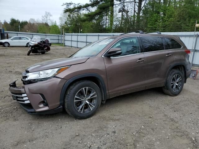 2017 Toyota Highlander LE