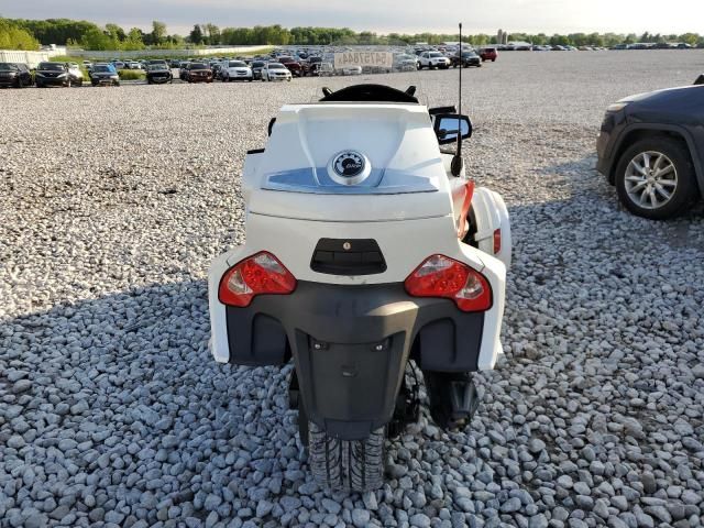 2016 Can-Am Spyder Roadster RT