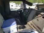 2005 Kenworth Construction T800