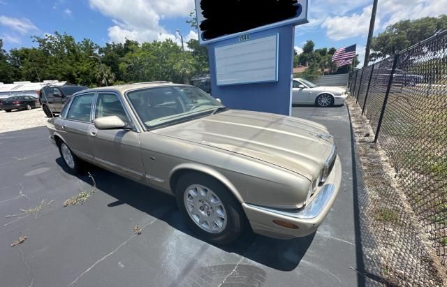 2000 Jaguar XJ8