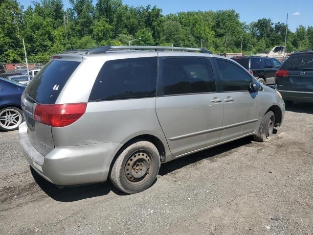 2004 Toyota Sienna CE